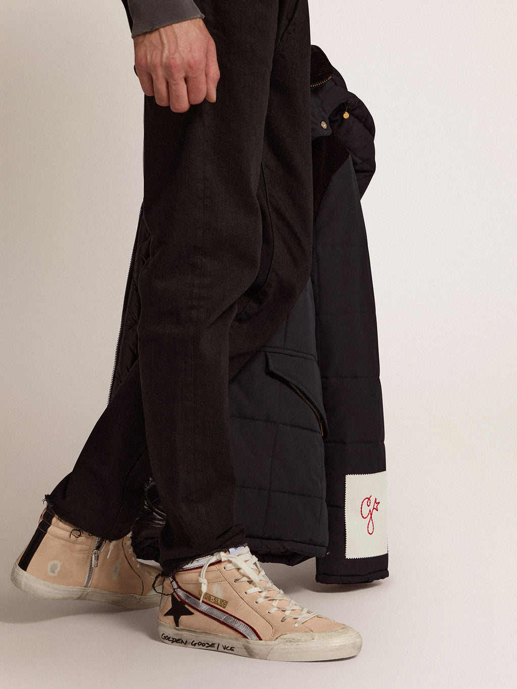 Sneaker Slide Penstar in nappa color salmone chiaro con stella in pelle nera e virgola in pelle laminata color argento