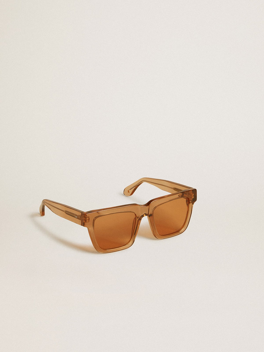 Jamie style square sunglasses with honey-colored frame and lenses