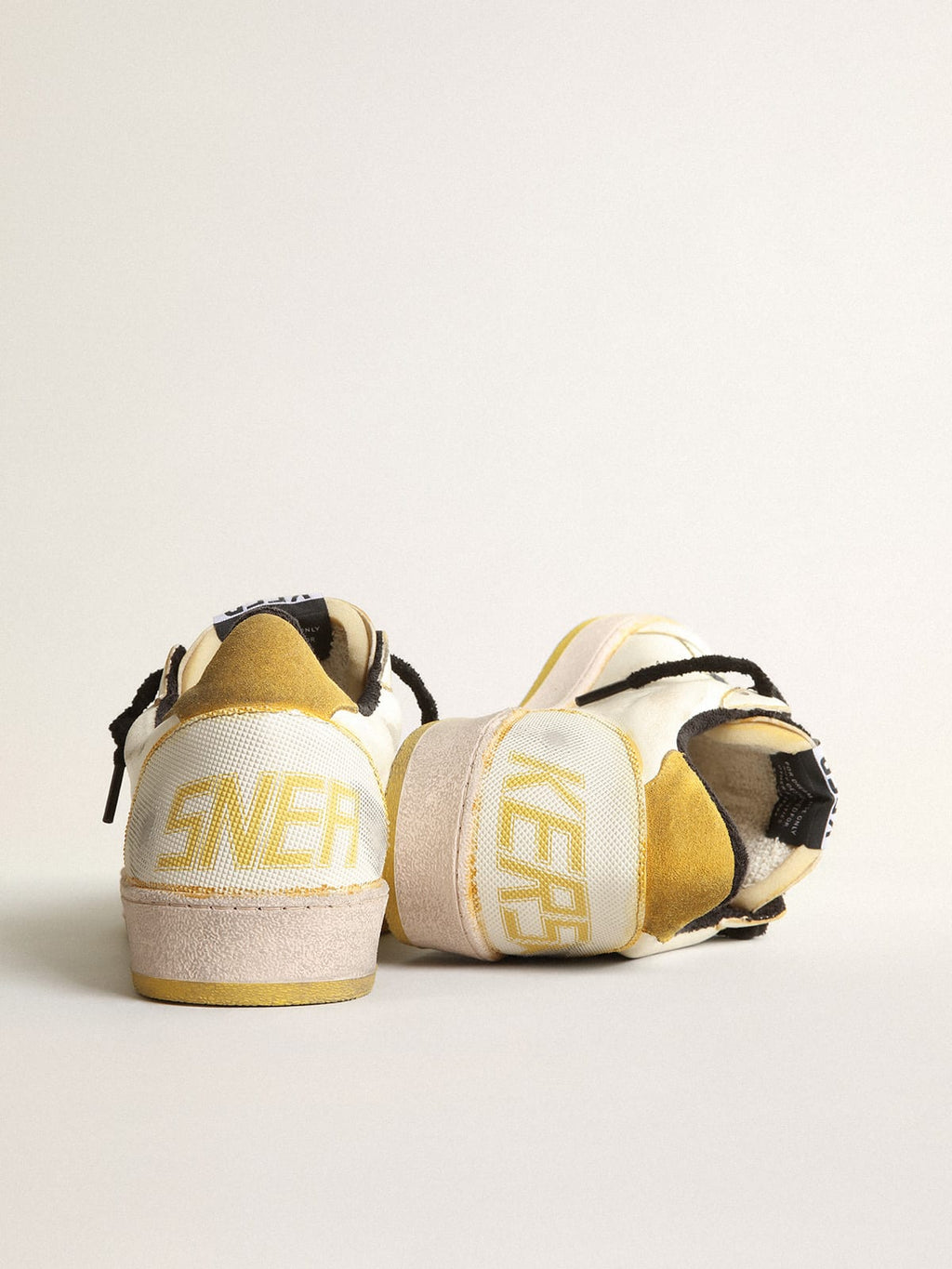 Ball Star Pro Donna in nappa color crema con inserti in gomma