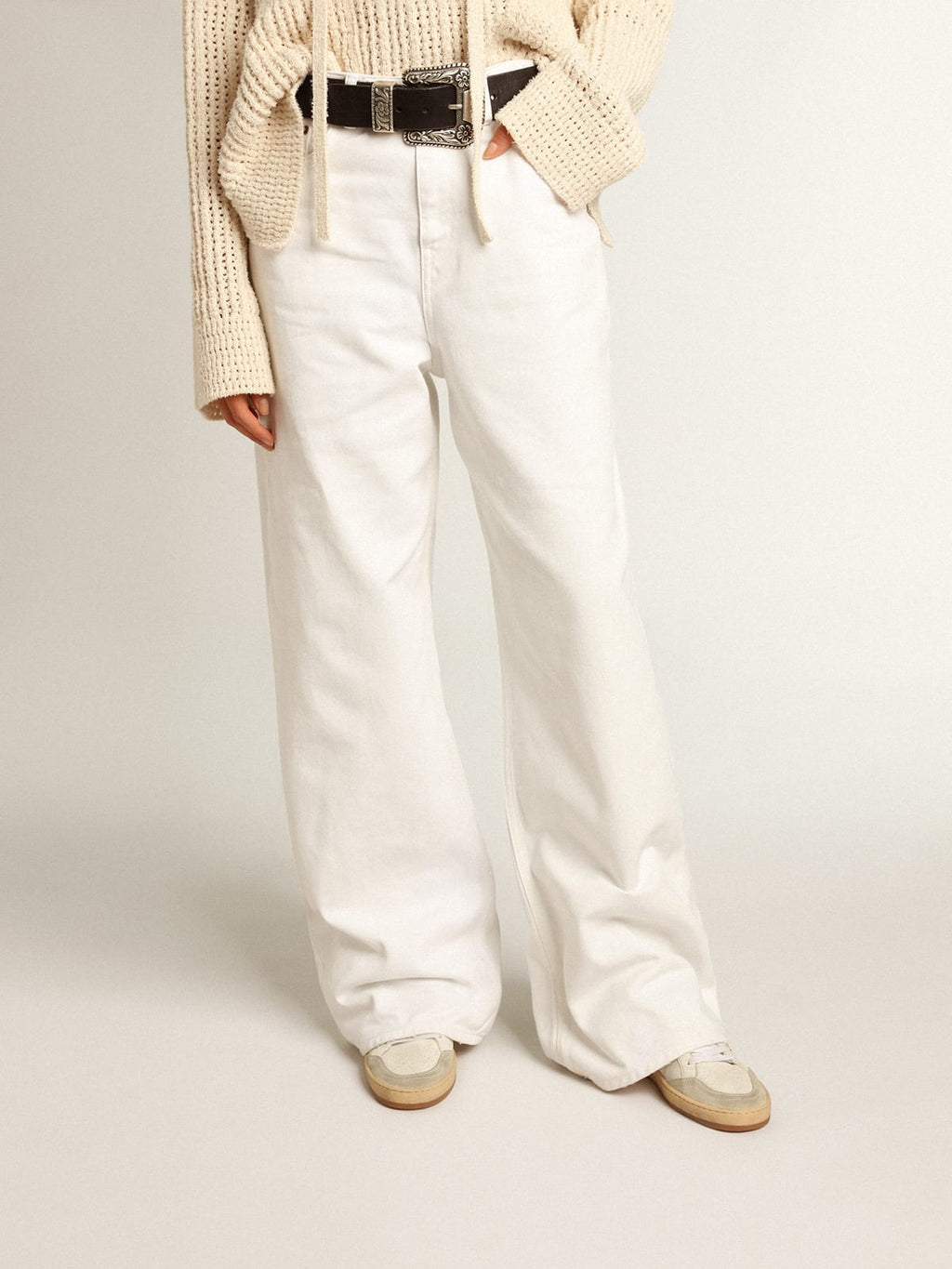 Pantalone jeans gamba larga in bull denim color bianco