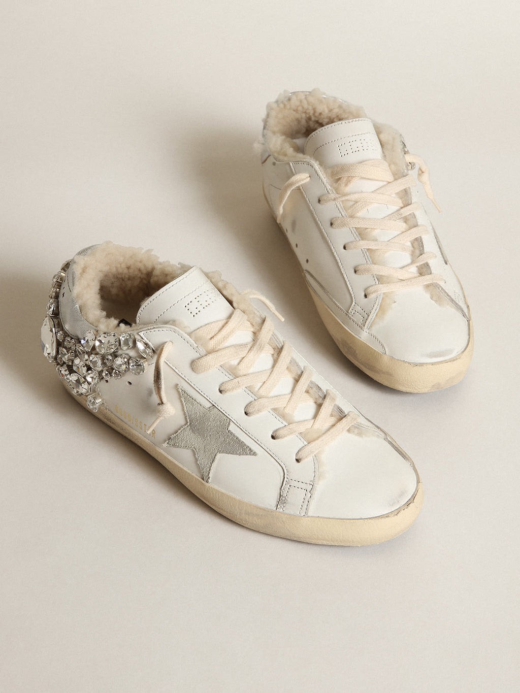 Sneaker Super-Star con fodera in shearling e cristalli applicati