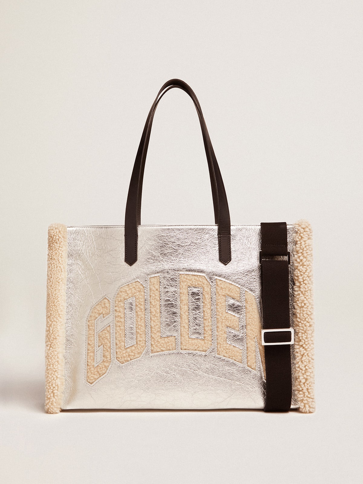 Borsa Californa Bag East-West in pelle laminata color argento e inserti in lana merino