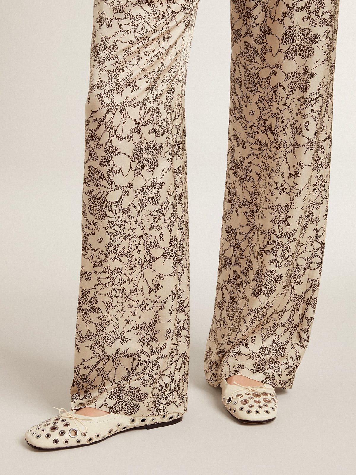 Amy ballet flats in white nappa leather with silver colored studs