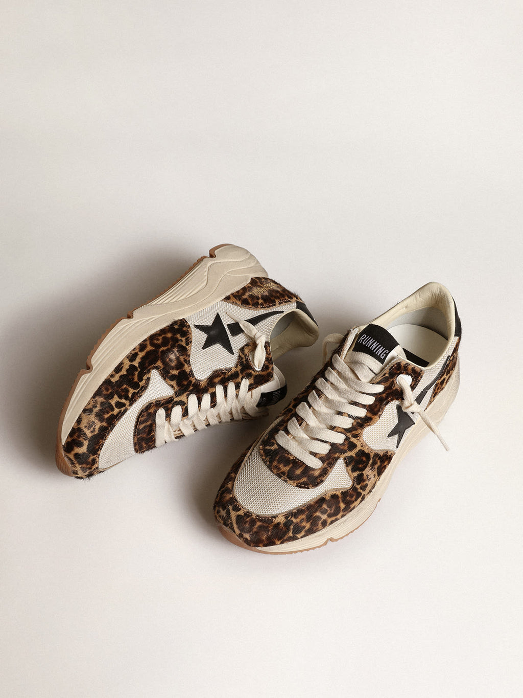 Sneaker Running Sole in rete color crema con inserti in cavallino leopardato e stella in pelle nera