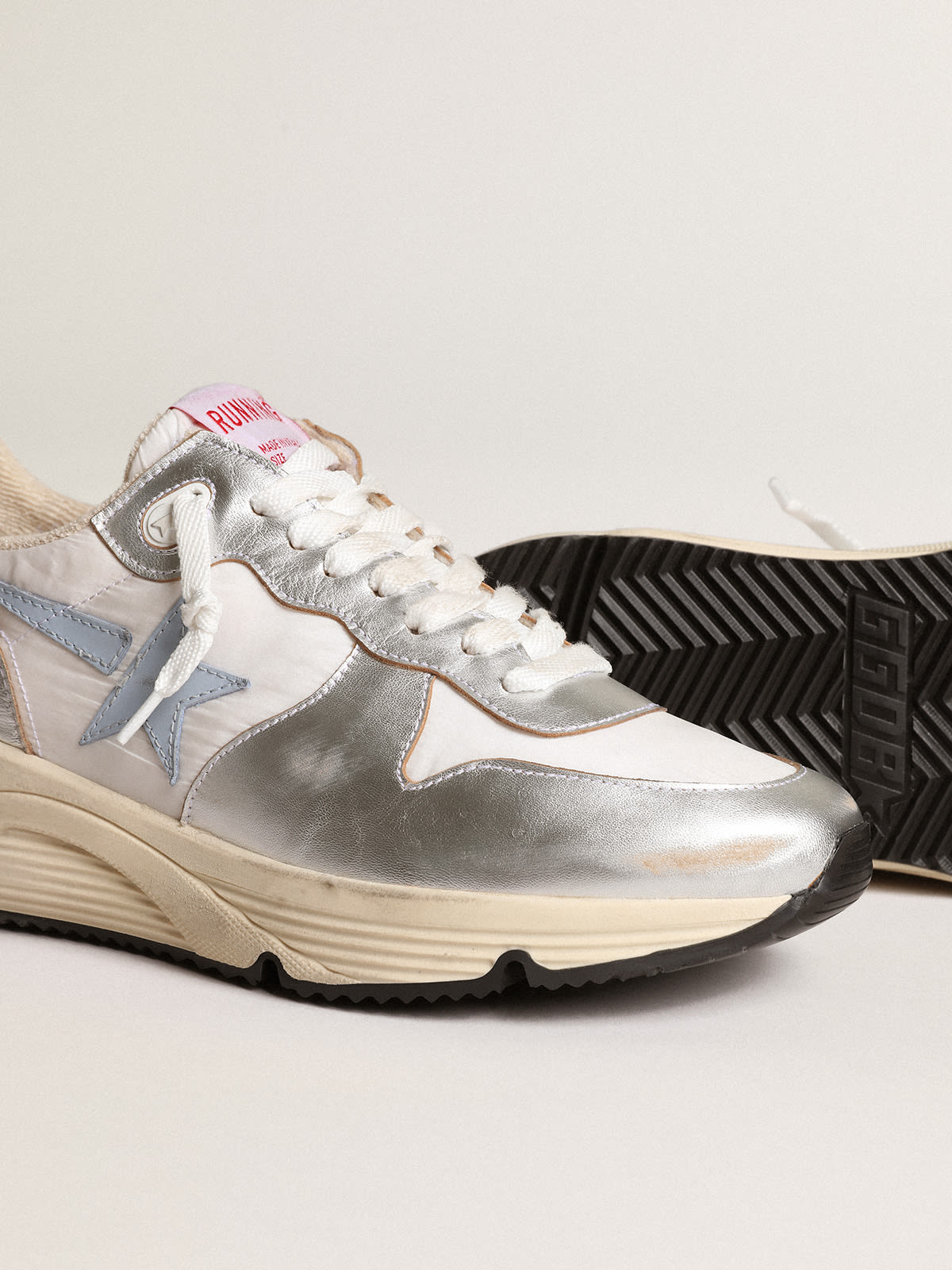Running Sole in nylon e pelle laminata argento con stella azzurra