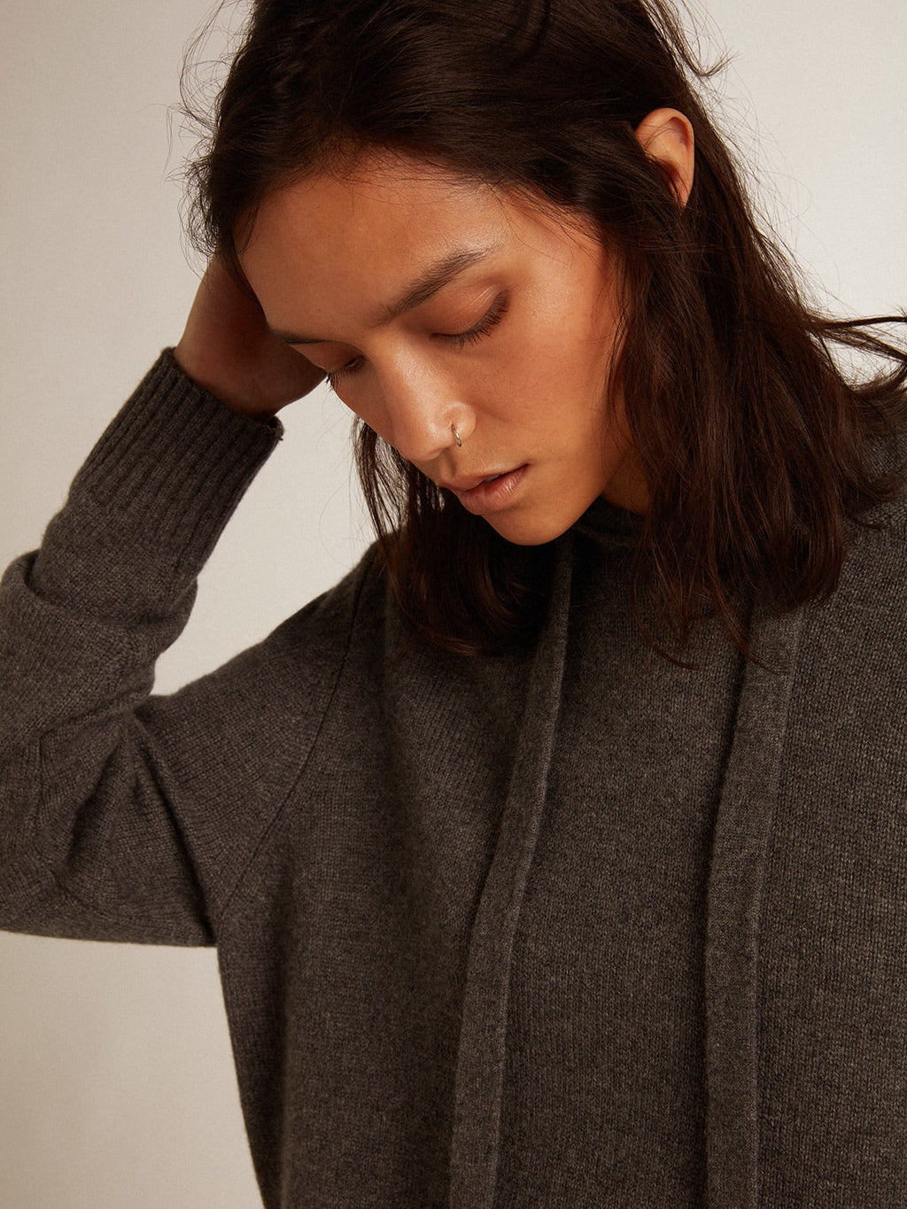 Felpa donna misto cashmere color grigio con cappuccio