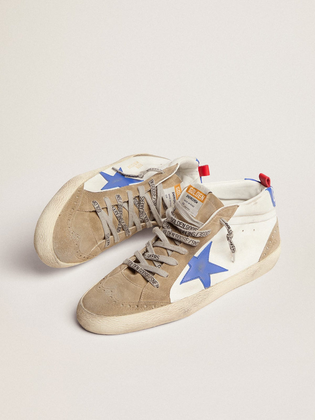 Mid Star in pelle bianca con stella blu e inserti color tortora