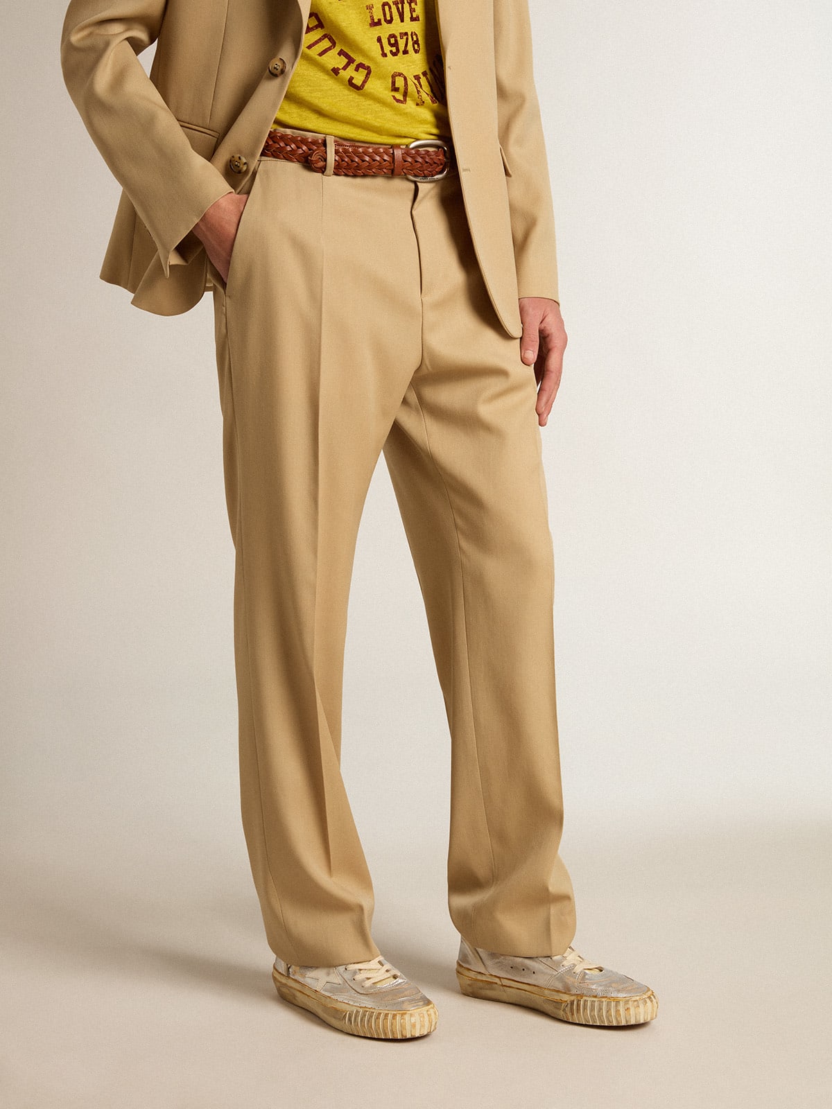 Pantalone da uomo in gabardine di lana color sabbia
