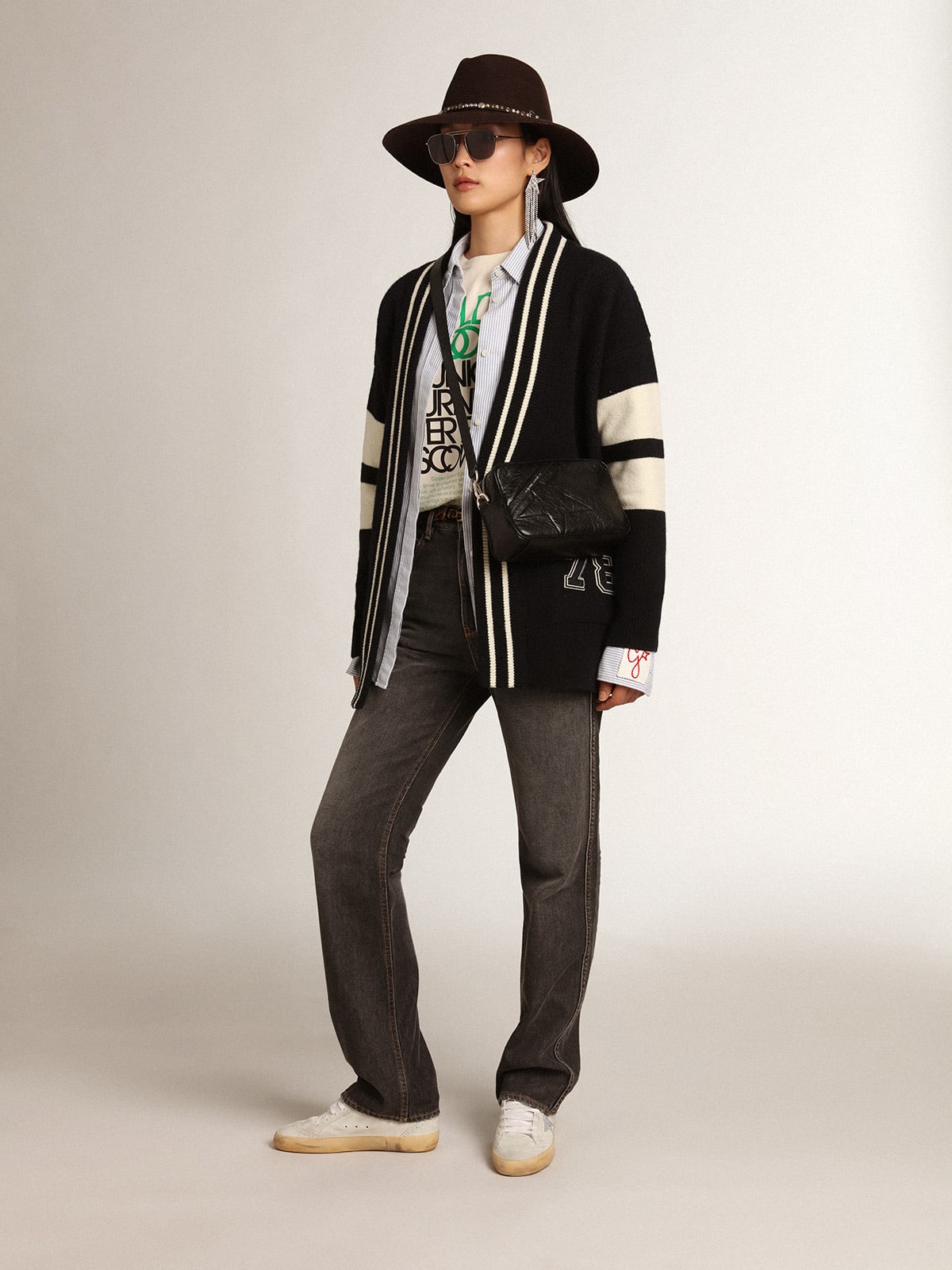 Borsa Star Bag in pelle lucida color nero con stella ton sur ton