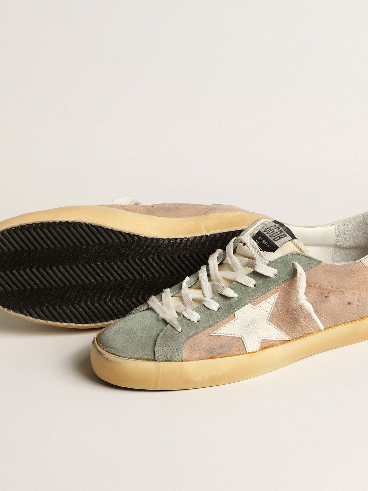 Super-Star in suede marrone e verde con stella in nappa bianca