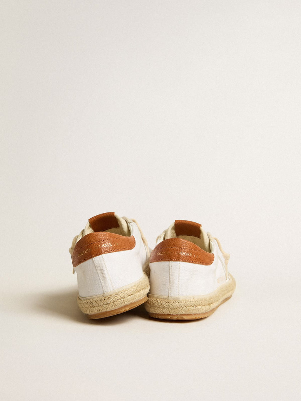 Super-Star Uomo LTD in canvas con stella in pelle bianca e punta in rafia