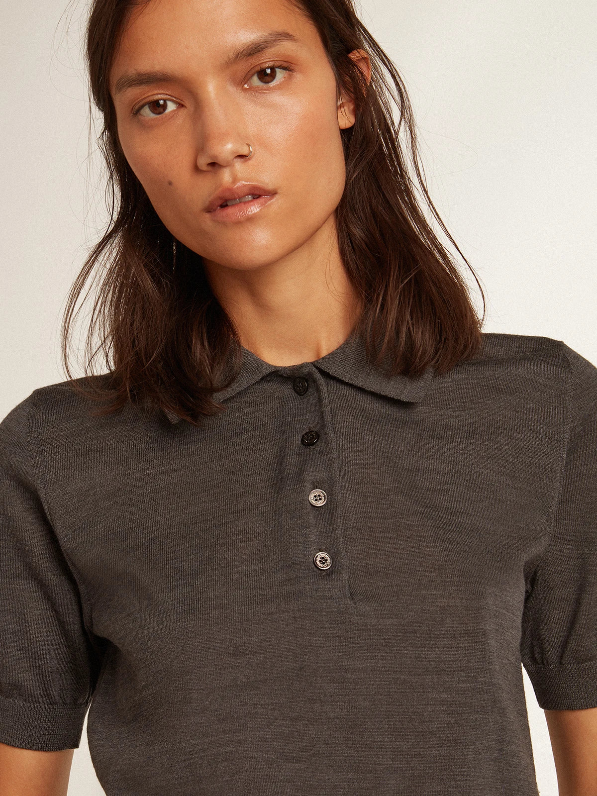 Polo da donna in lana merino di colore antracite
