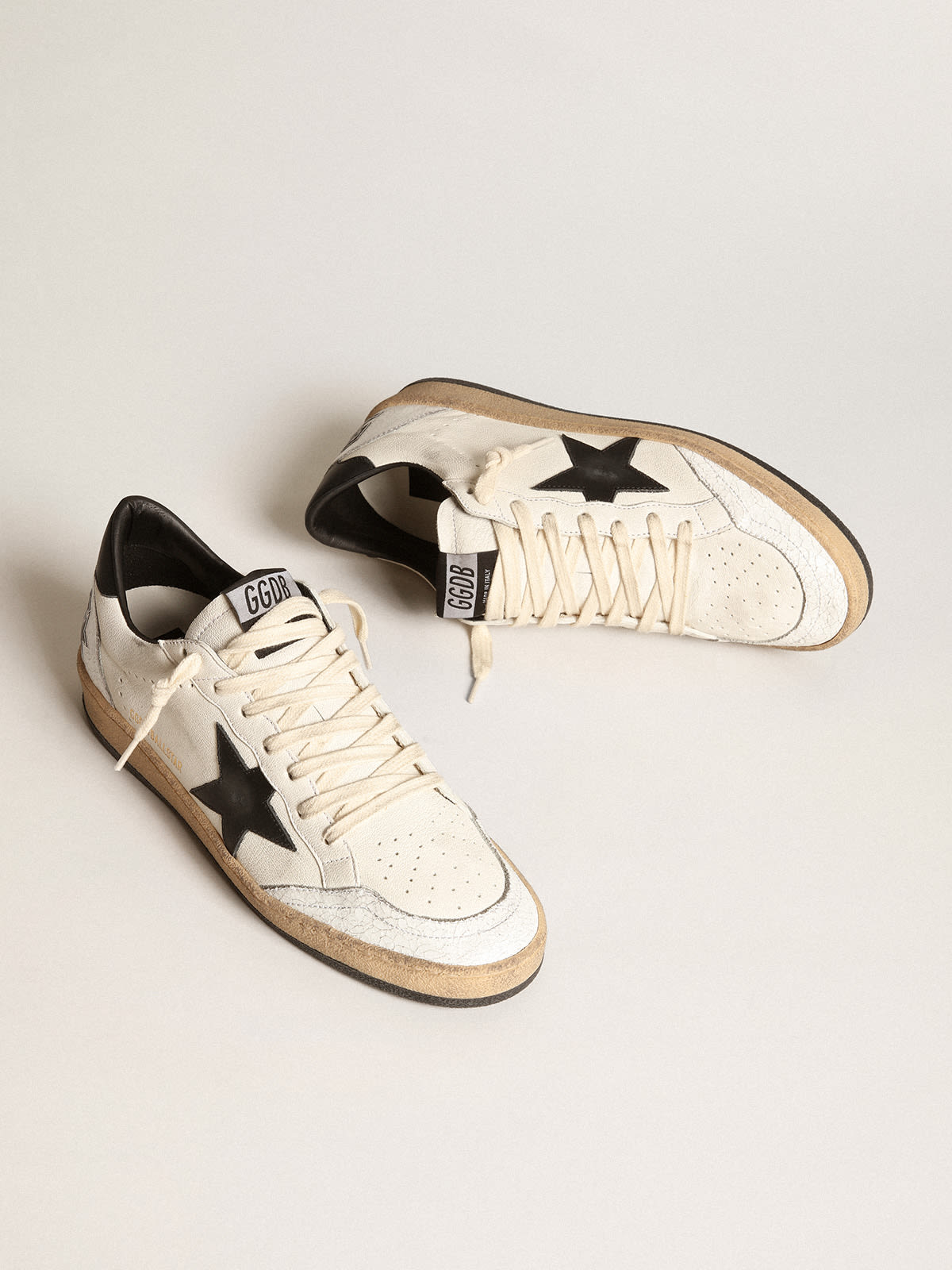 Sneaker Ball Star Uomo in nappa bianca con stella e talloncino in pelle nera