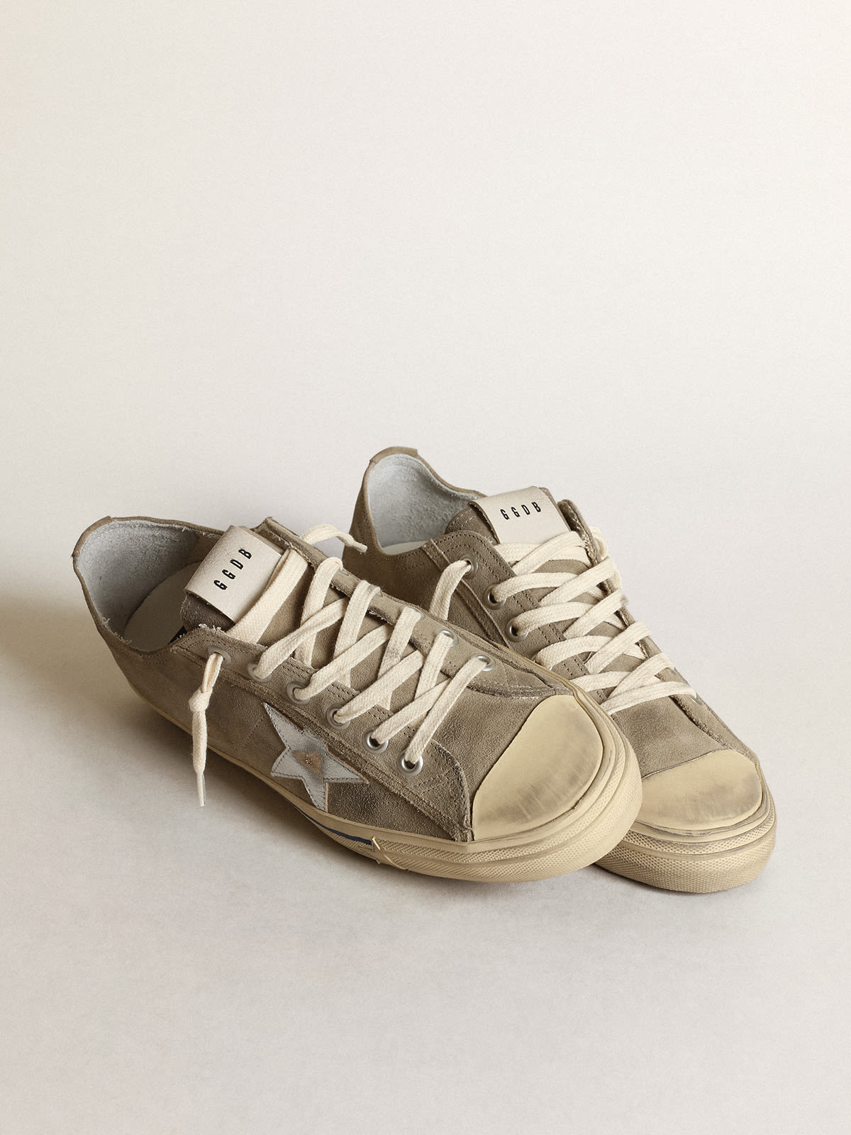 V-Star uomo con tomaia in suede e stella argento