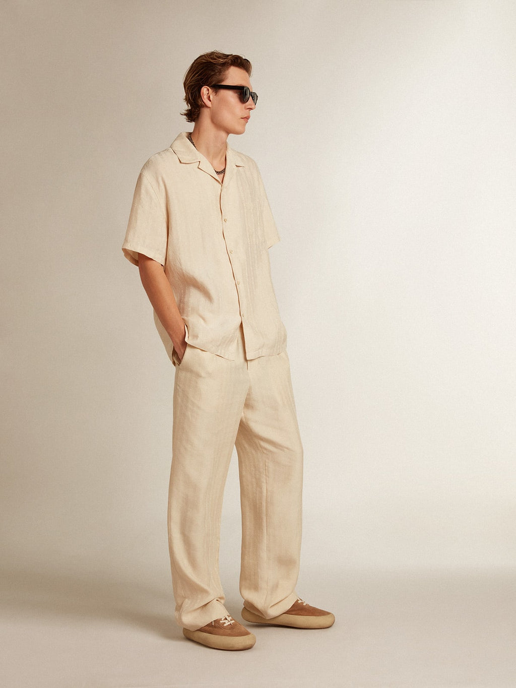Pantalone jogging in lino di color pergamena