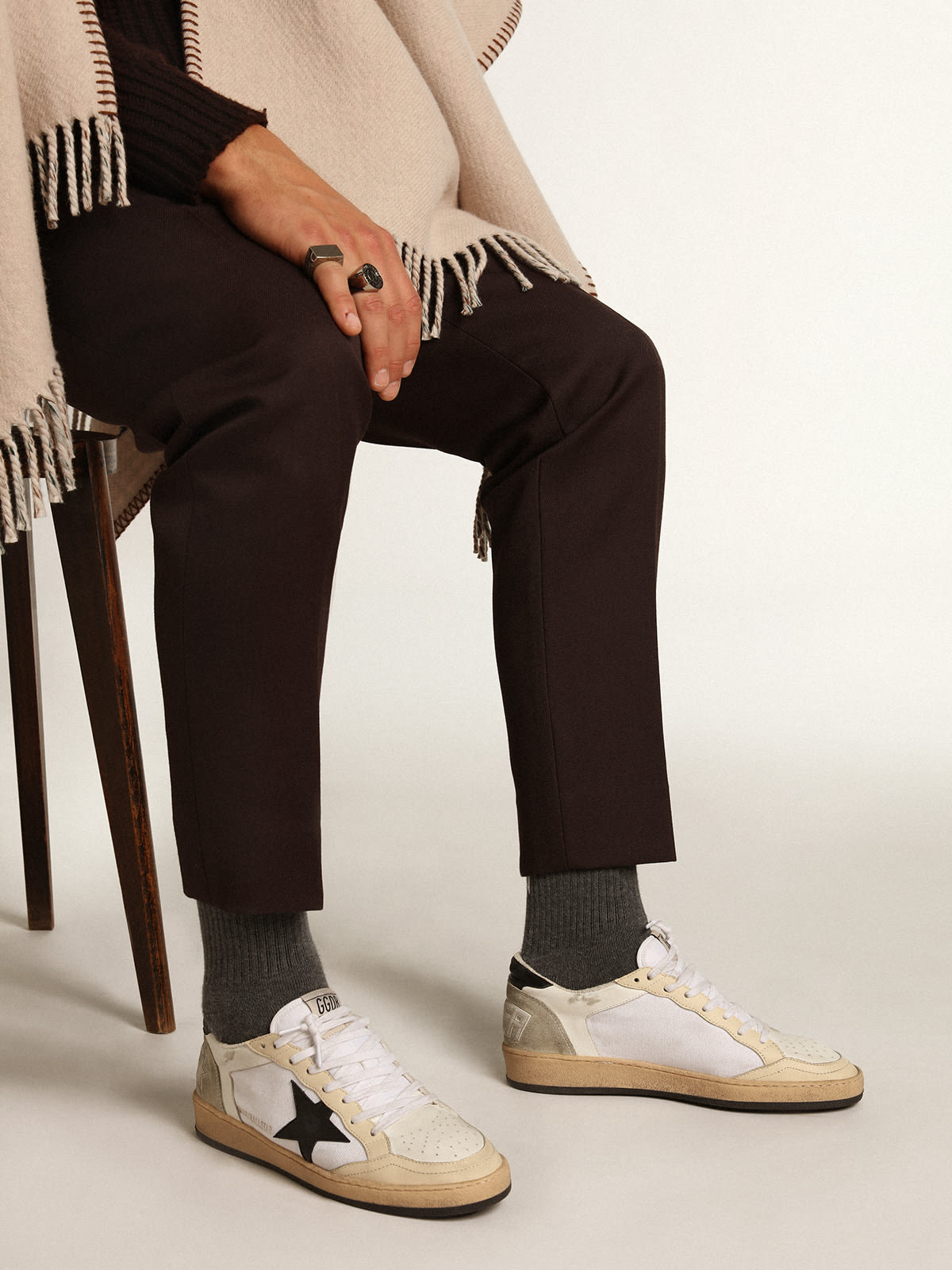 Sneaker Ball Star uomo in canvas e pelle bianchi con inserti in pelle avorio e stella in nappa nera