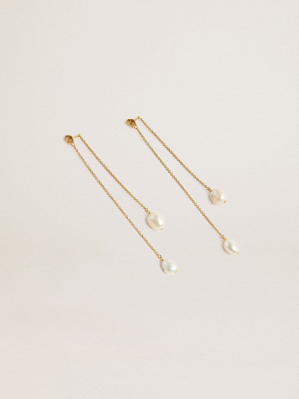 Drop earrings with pearls
