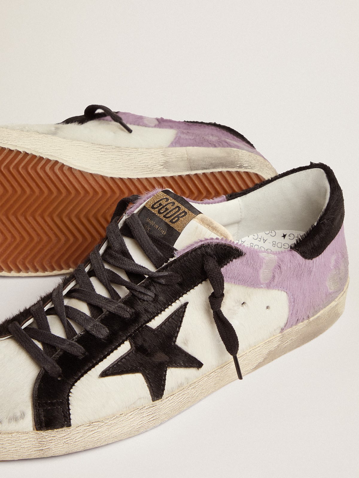 Sneaker Super-Star in cavallino bianco e lilla con inserti in cavallino nero