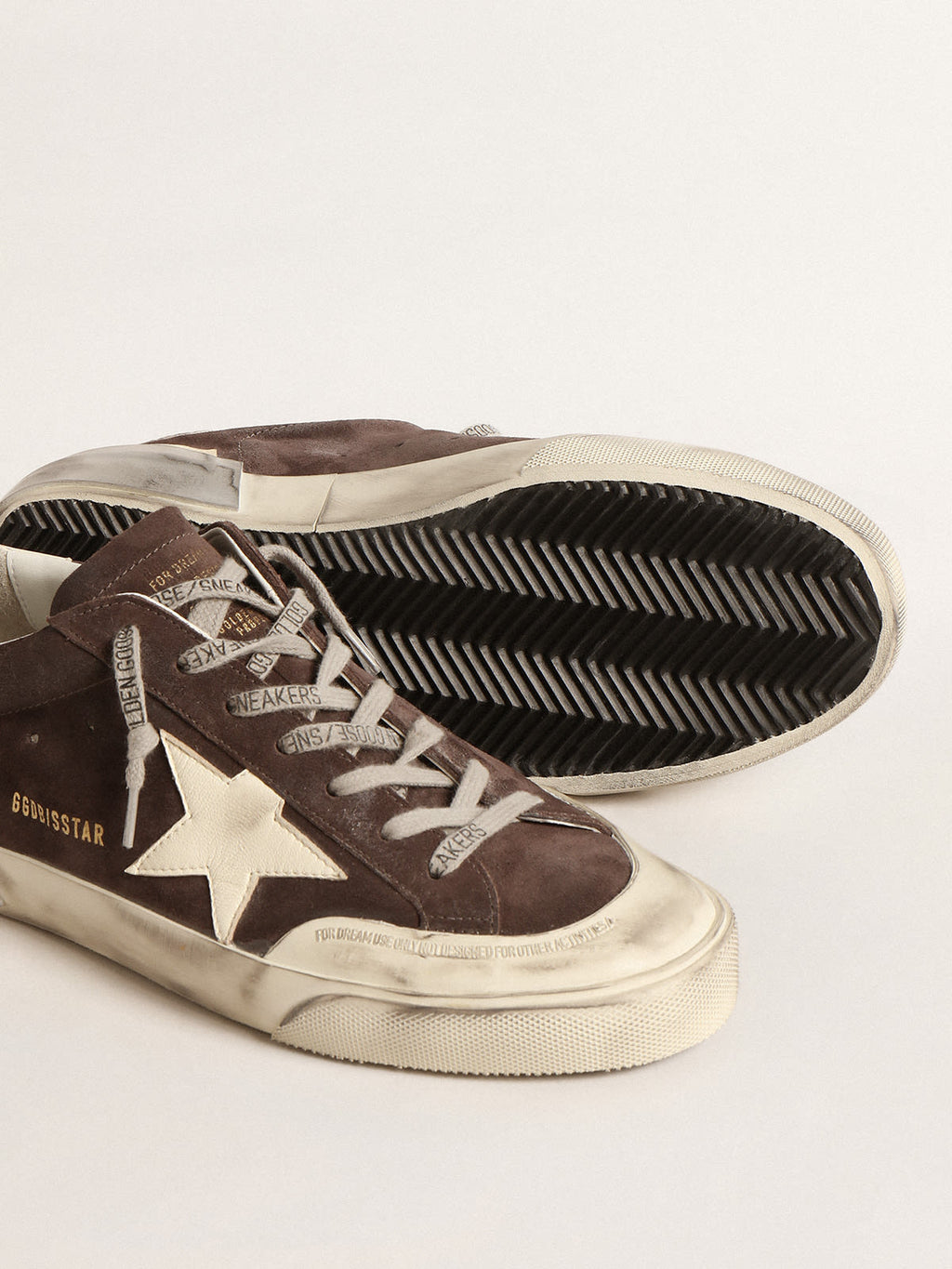 Super-Star in suede grigio con stella e talloncino in nappa écru