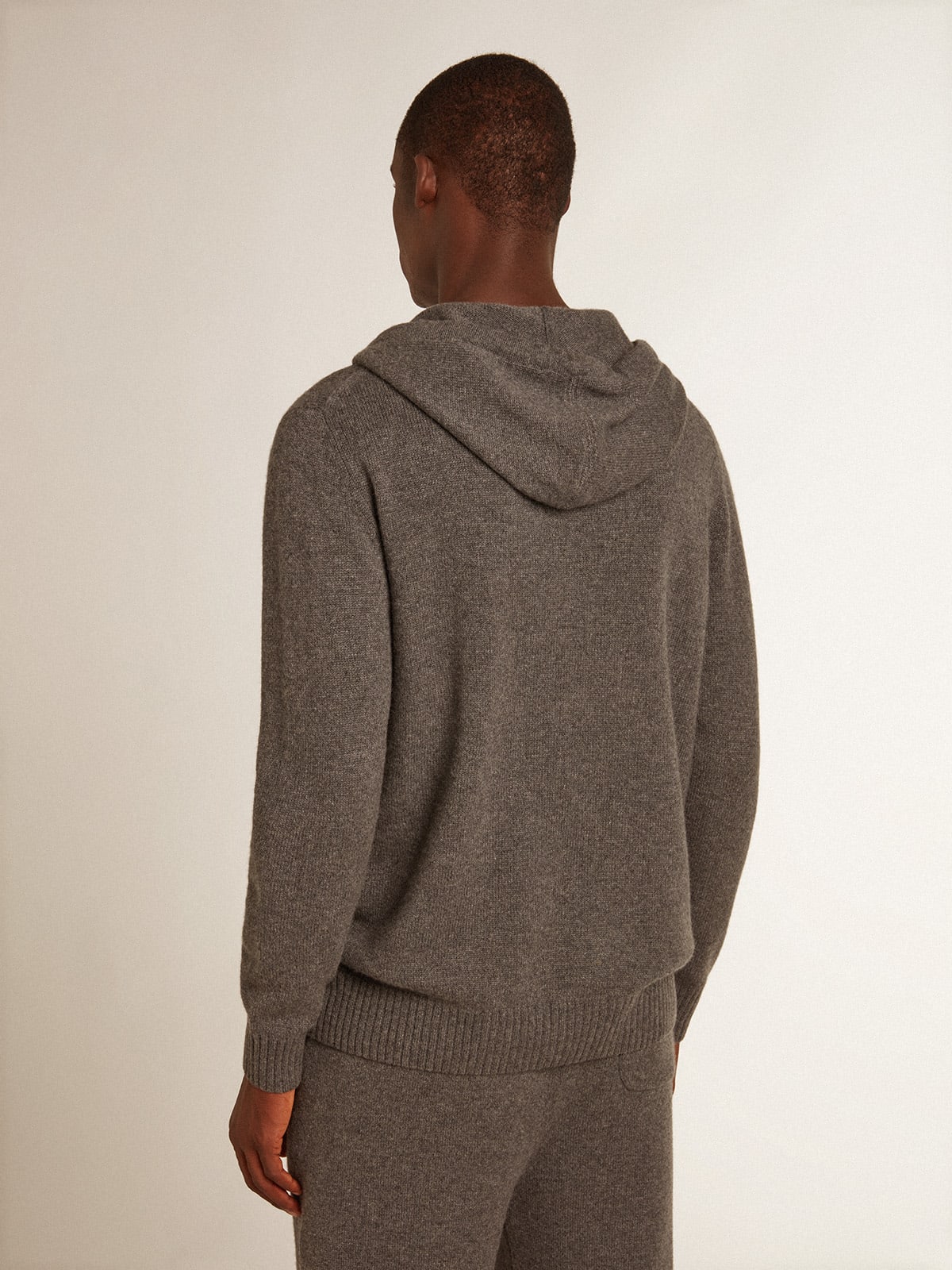 Felpa uomo misto cashmere color grigio melange con cappuccio