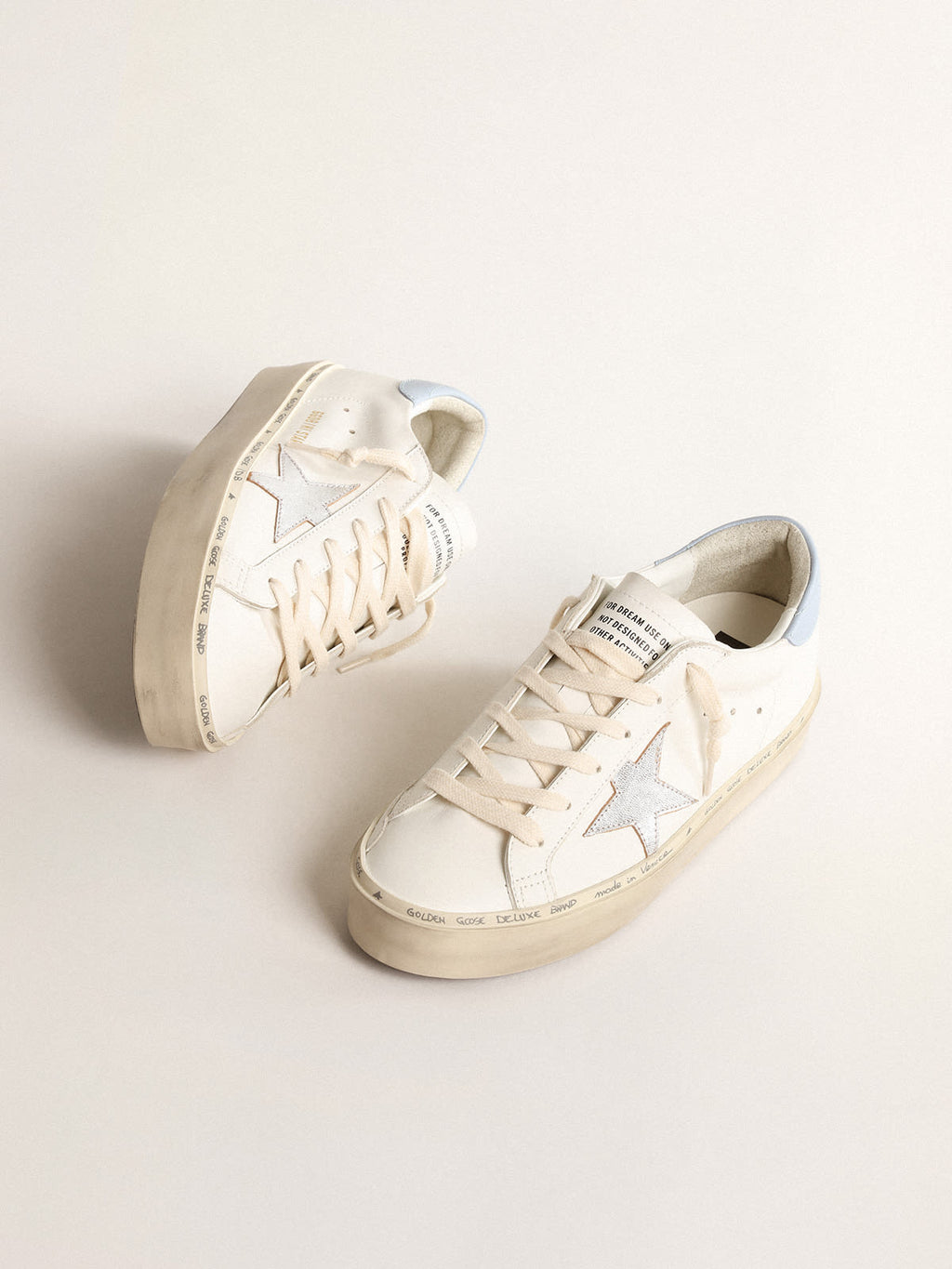 Hi Star con stella in pelle laminata e talloncino azzurro polvere