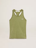 Tank top di color pesto con scritta bianca sul davanti
