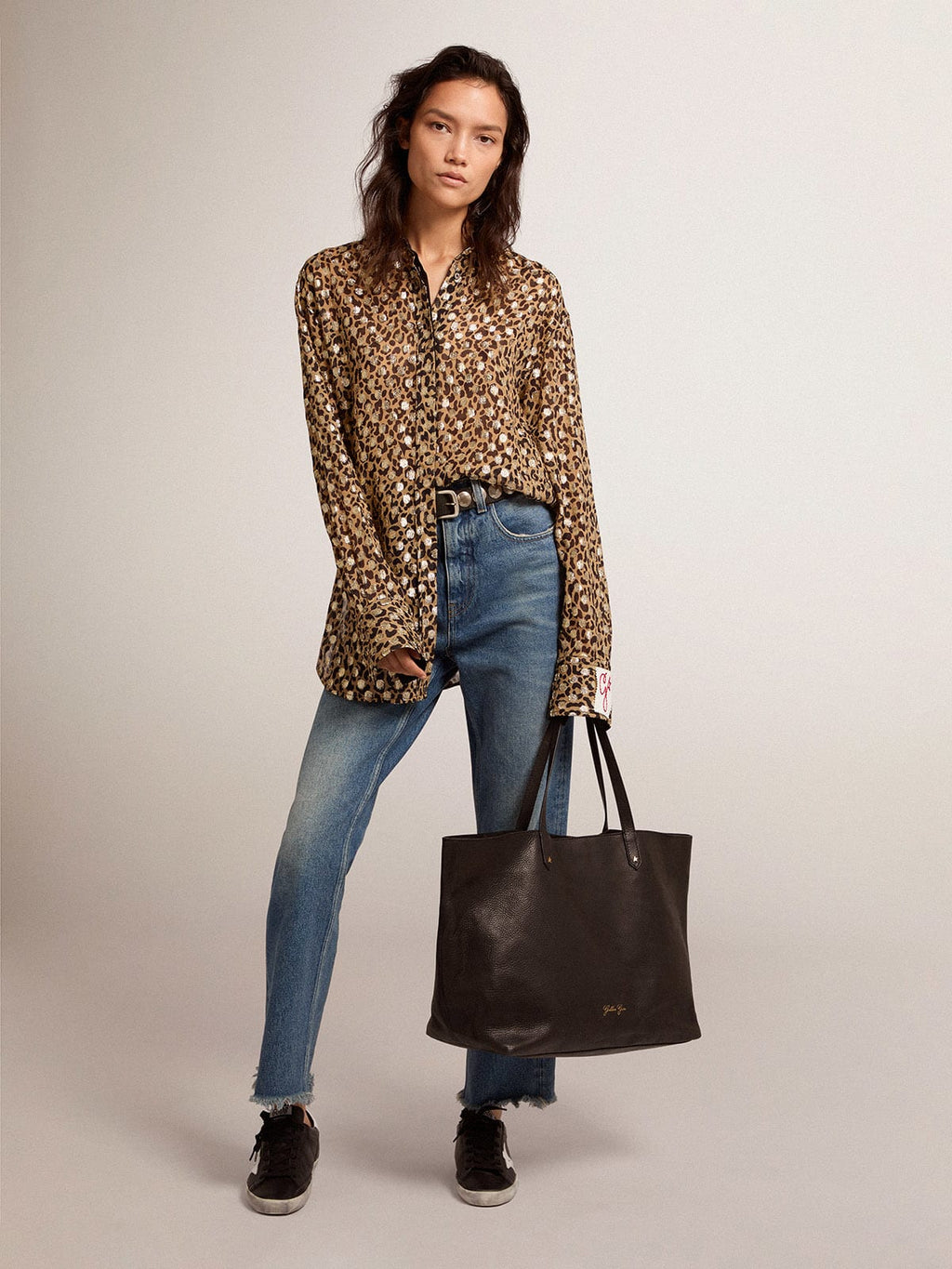 Camicia boyfriend con stampa animalier e fil coupé dorato
