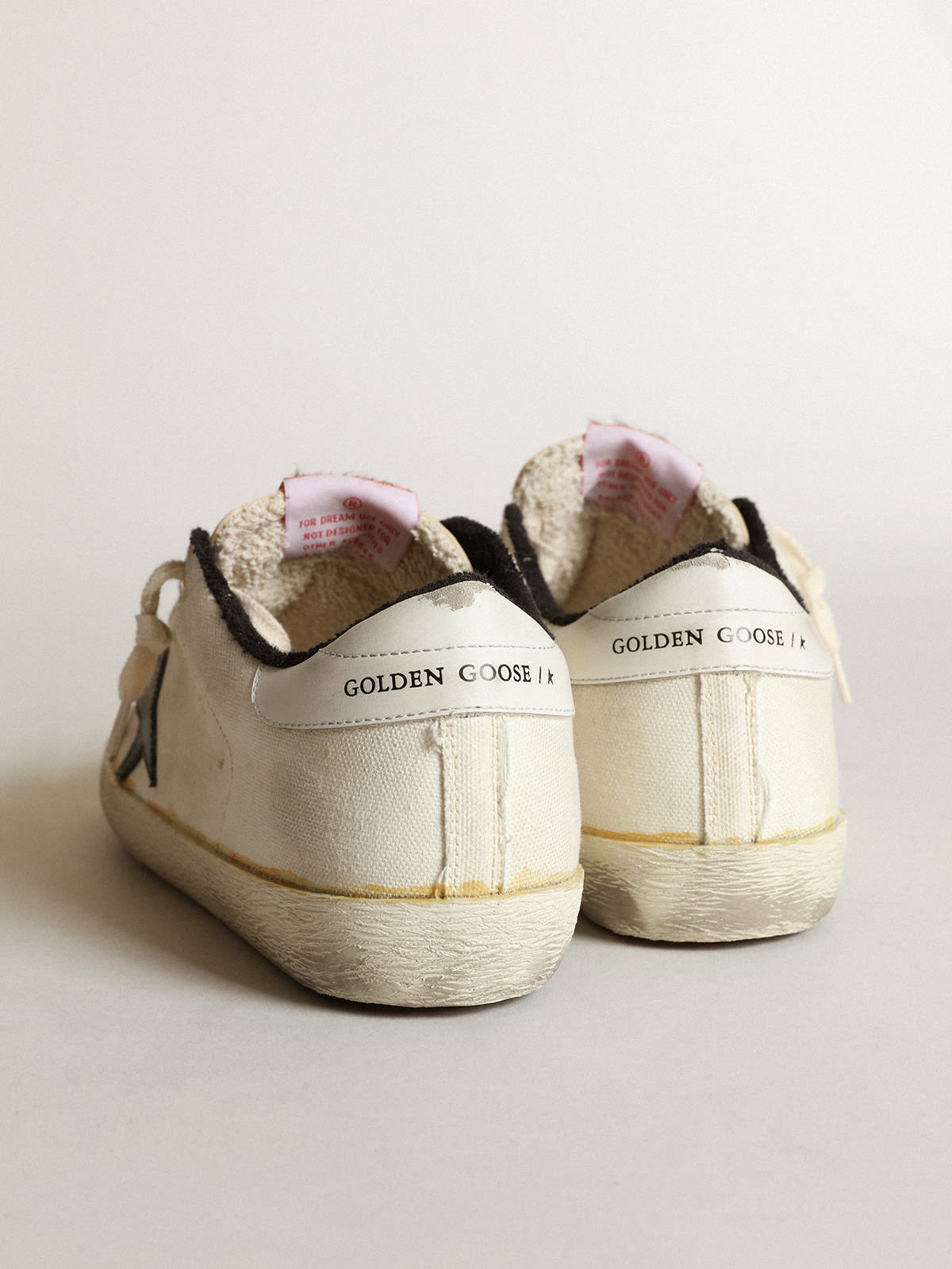 Sneaker Super-Star donna LTD in canvas beige con stella in pelle nera e talloncino in pelle bianca