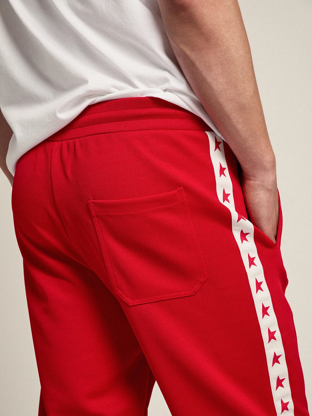 Pantalone jogging da uomo di colore rosso con stelle sui lati