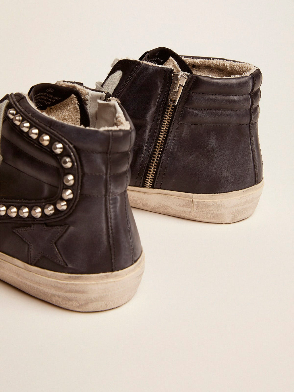 Sneakers Slide uomo con borchie applicate