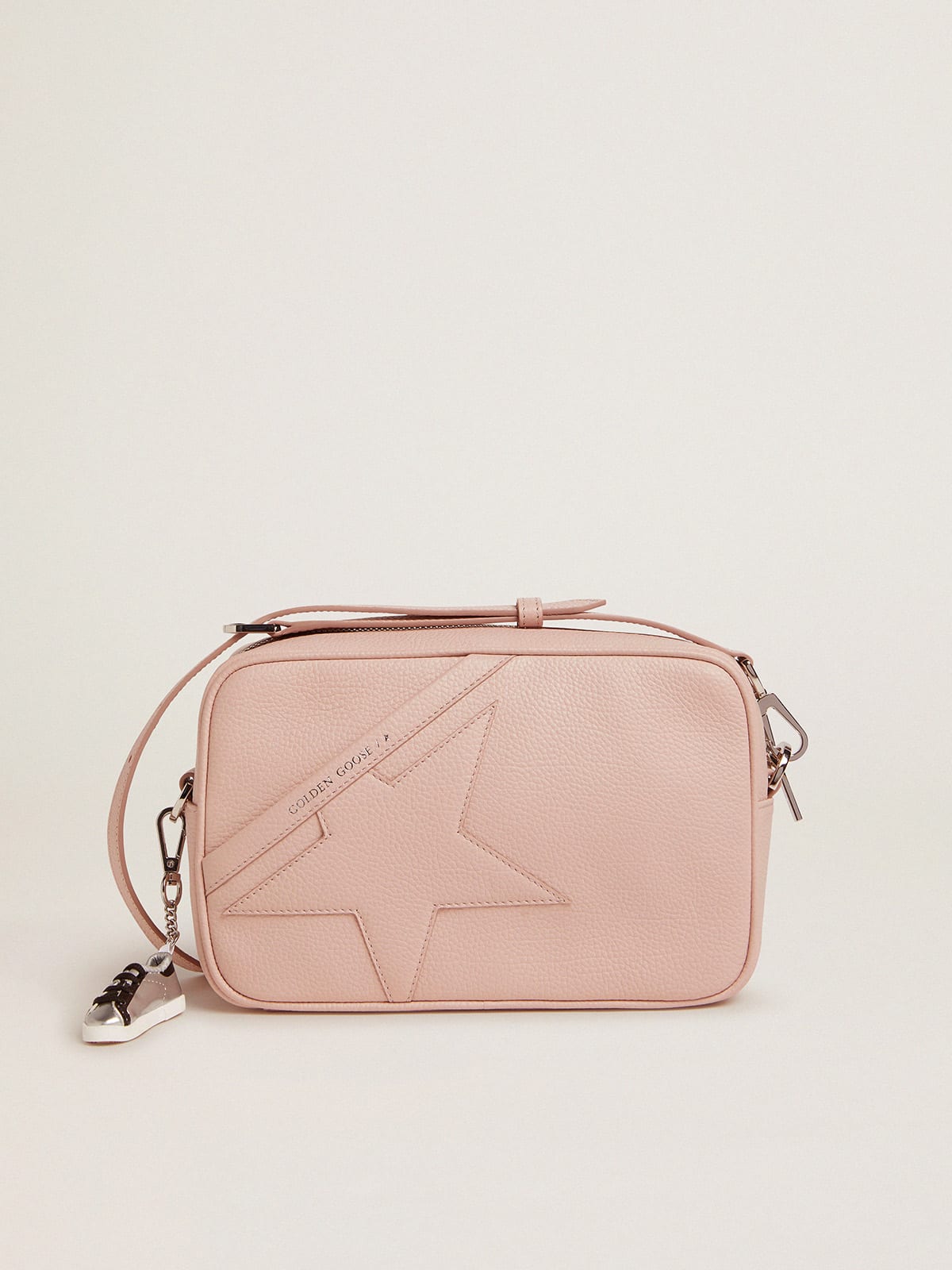 Borsa Star Bag in pelle martellata color rosa quarzo e stella ton sur ton