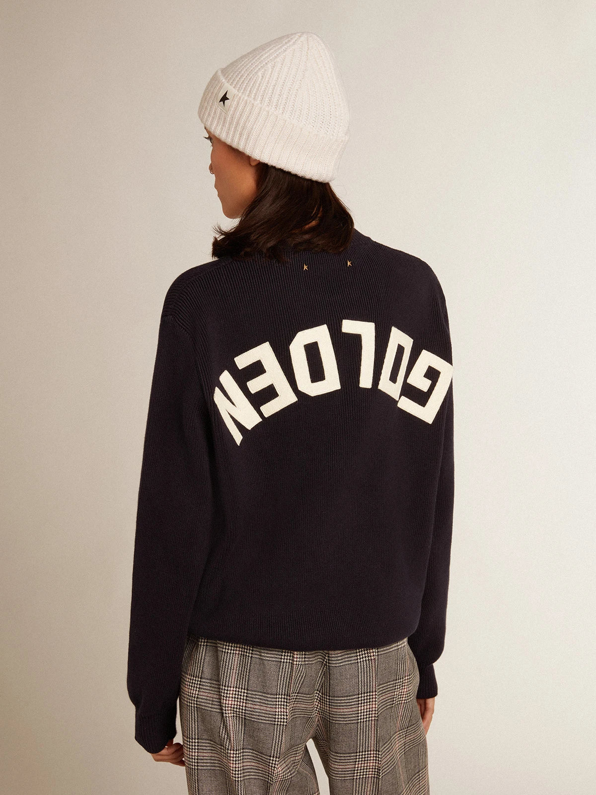 Maglione girocollo da donna in cotone blu scuro con logo sul retro
