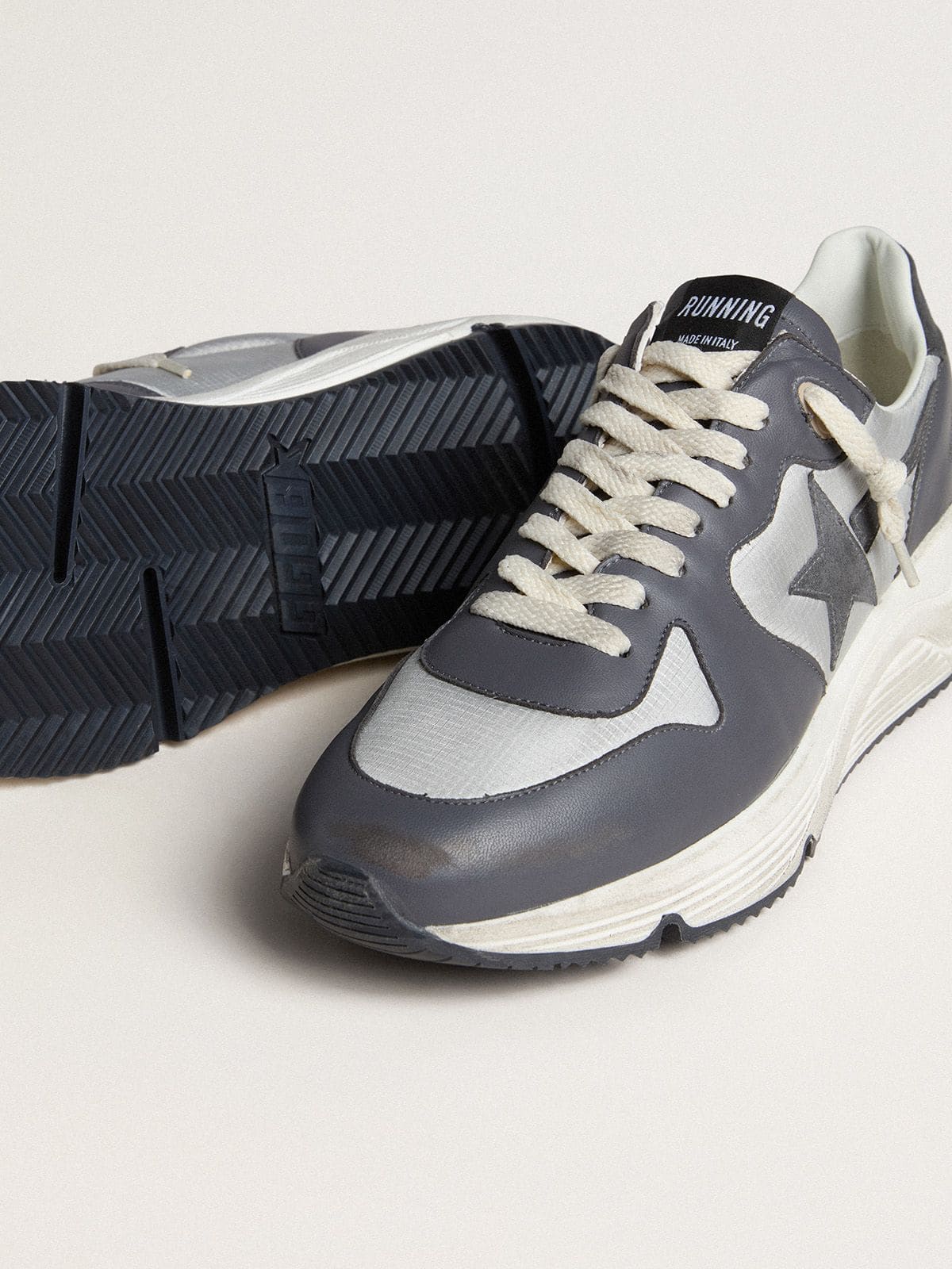 Men’s Running Sole in gray nylon and black nappa leather with a black suede star
