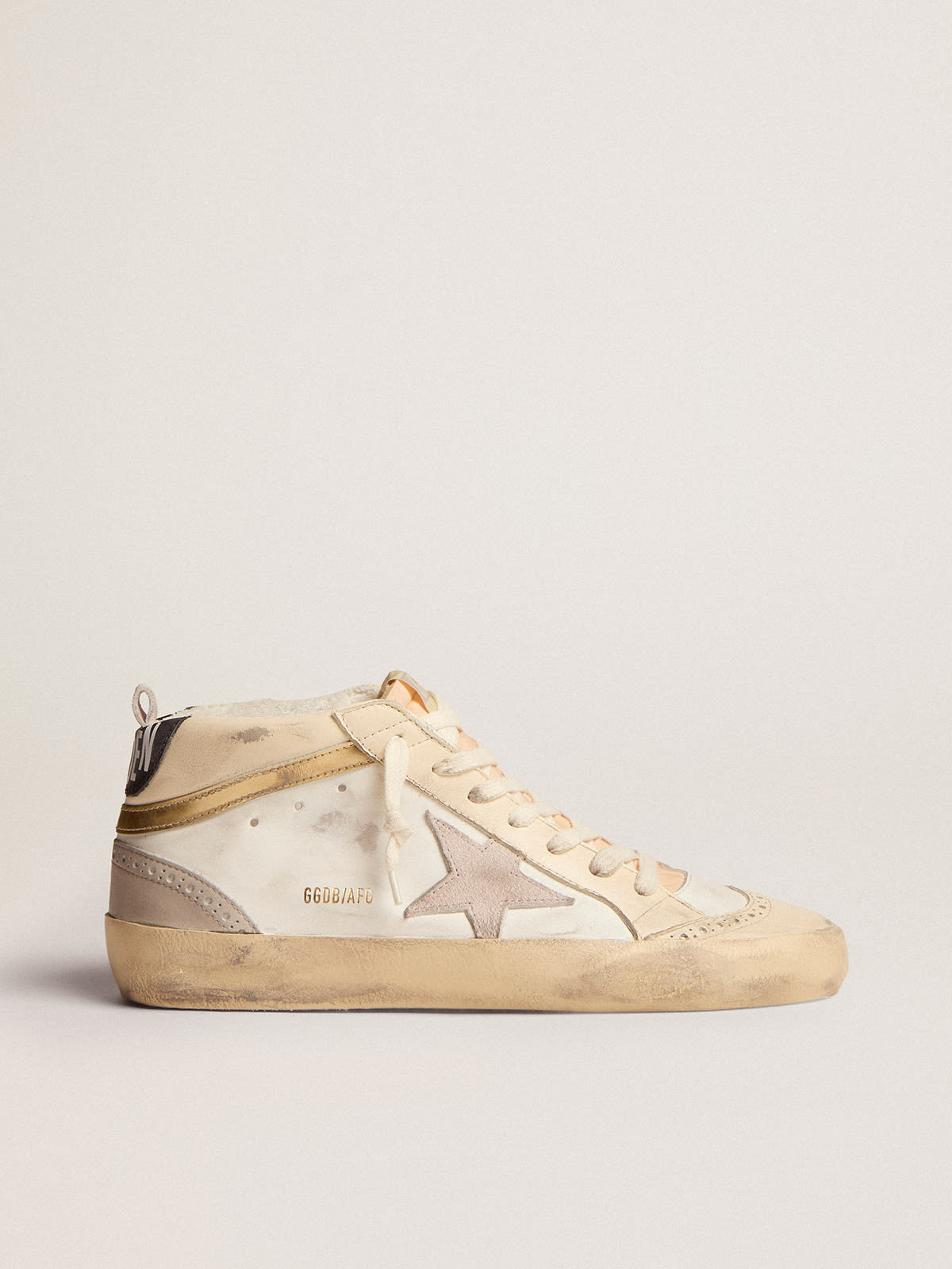 Sneaker Mid Star con stella in suede color grigio chiaro e virgola in pelle dorata effetto cromato