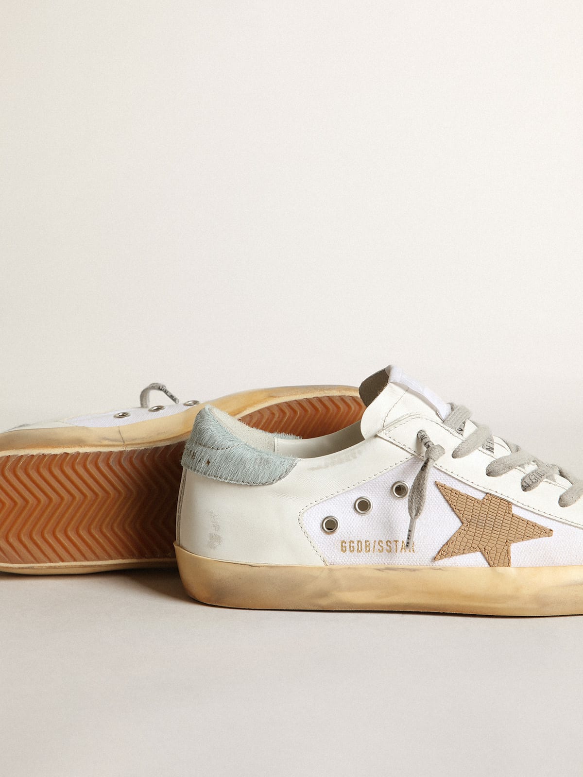 Sneaker Super-Star LTD in pelle e canvas bianchi con stella in nabuk marrone chiaro