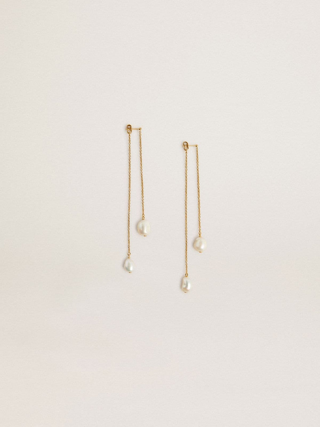 Drop earrings with pearls