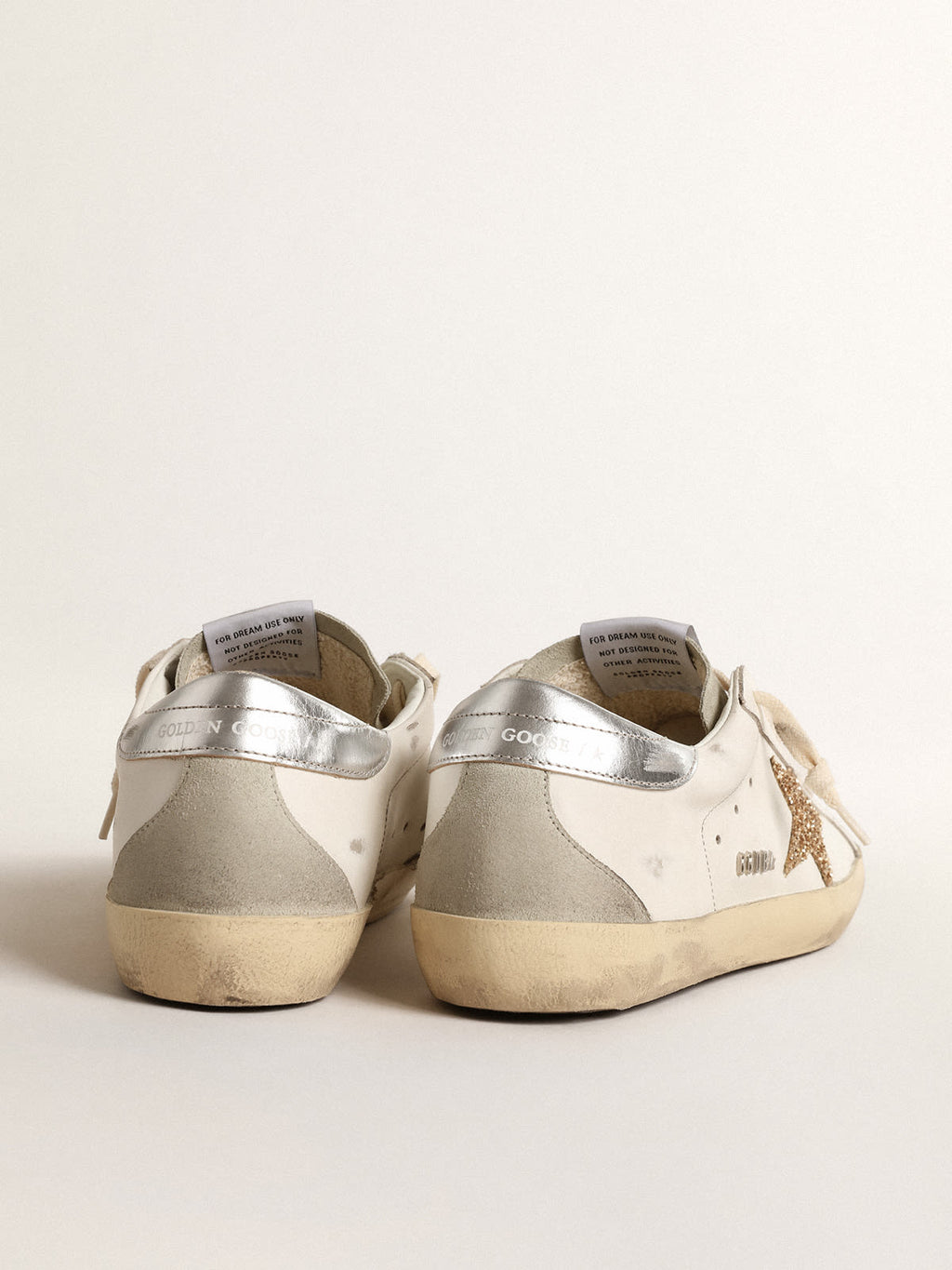 Super-Star con stella in glitter oro e inserti in suede ghiaccio