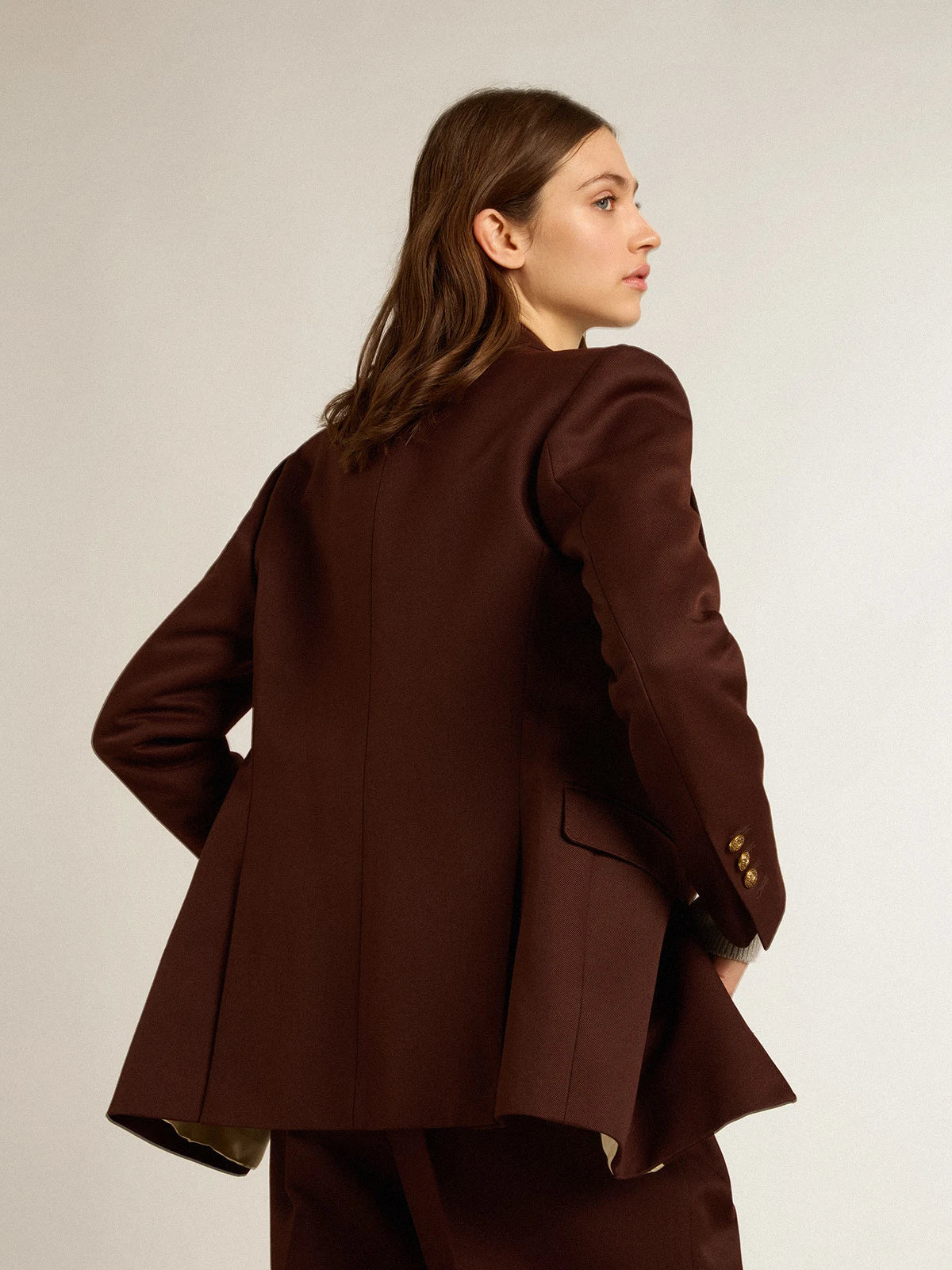 Blazer doppiopetto Collezione Journey in gabardine di lana color chicory coffee con bottoni araldici dorati