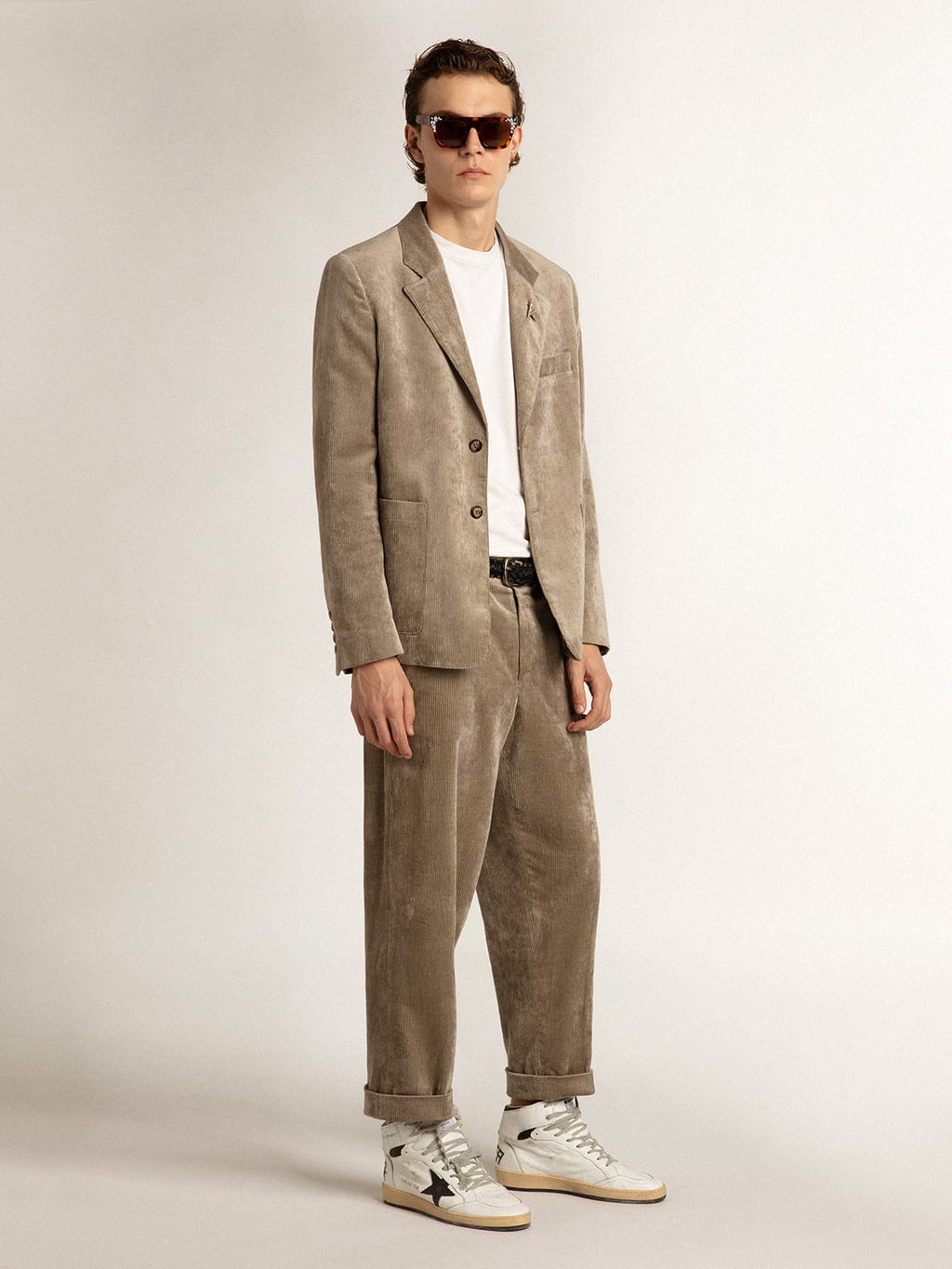 Pantalone di color beige chiaro in corduroy