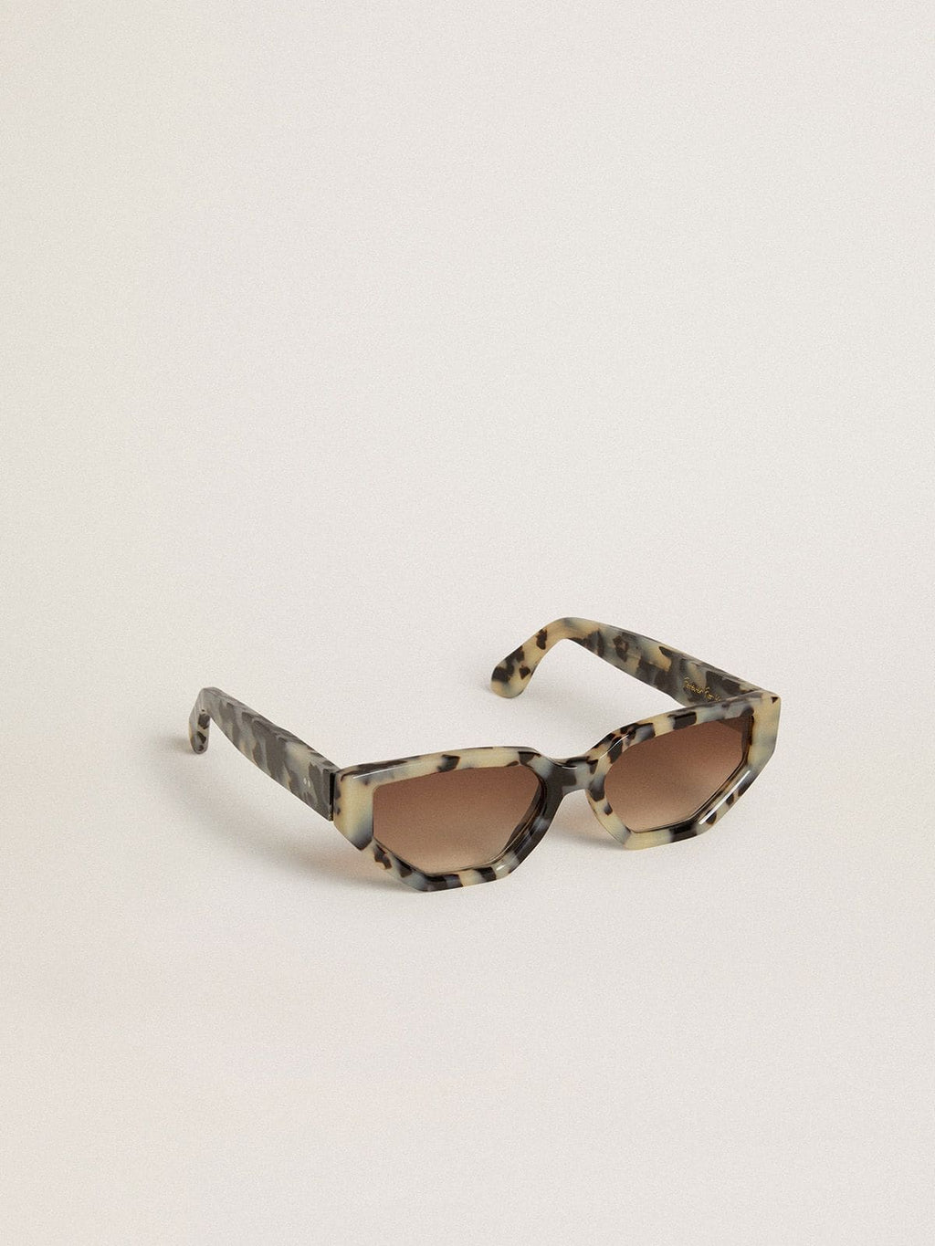 Jackie square sunglasses with tortoiseshell pattern