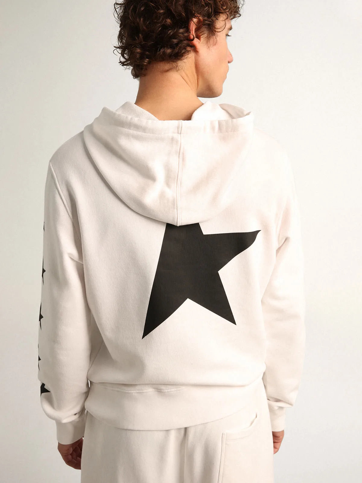 Felpa con cappuccio Alighiero Collezione Star di colore bianco vintage con stelle nere a contrasto