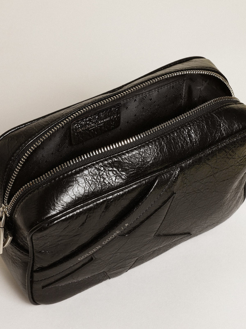 Borsa Star Bag in pelle lucida color nero con stella ton sur ton