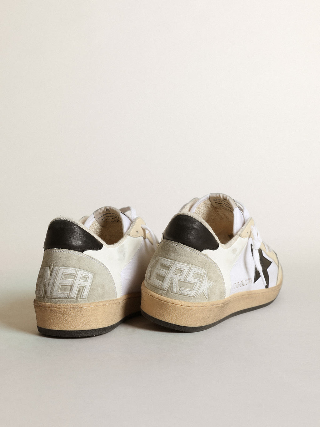 Sneaker Ball Star uomo in canvas e pelle bianchi con inserti in pelle avorio e stella in nappa nera