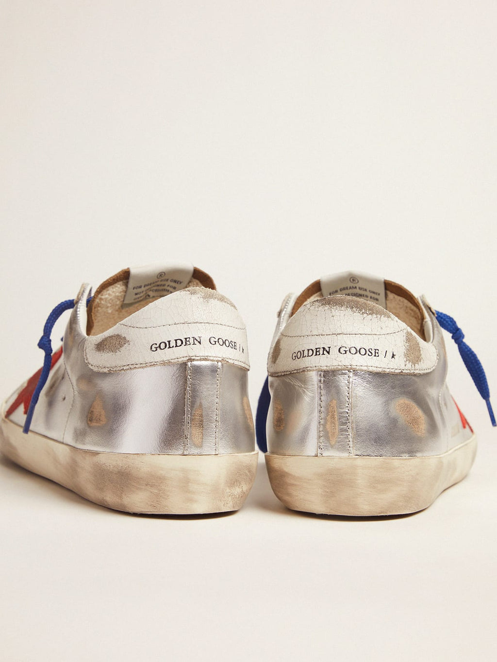 Sneakers Super-Star in pelle laminata e suede con stella rossa