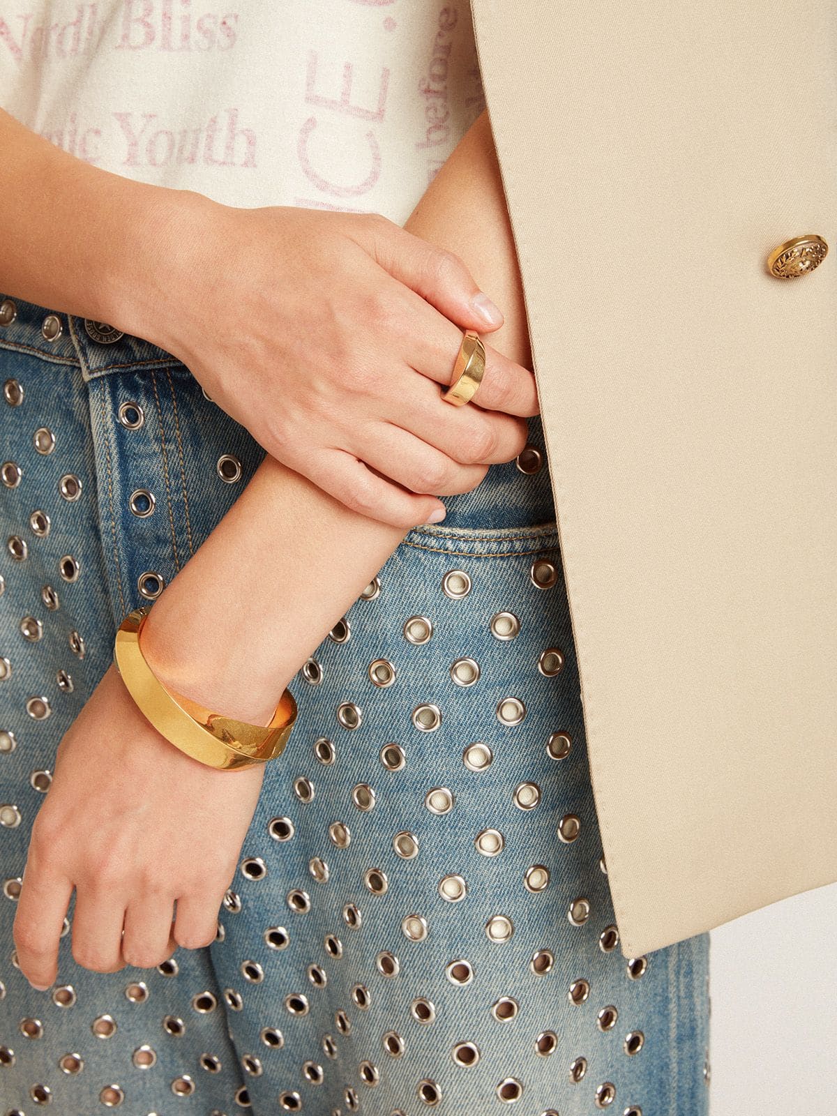 Gold ring