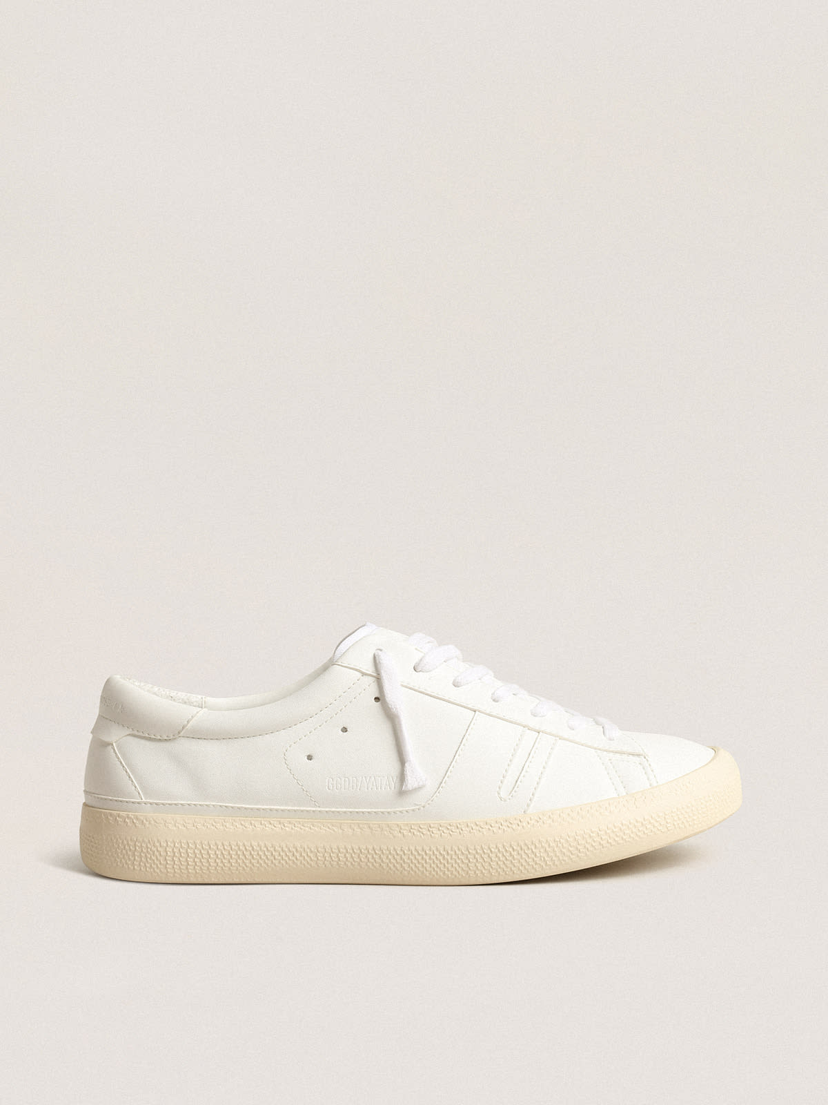 Sneaker Yatay Model 1B sostenibile con tomaia bio-based bianca e Y bianca