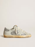 Sneaker Super-Star in glitter argento con stella e inserti in suede color grigio ghiaccio