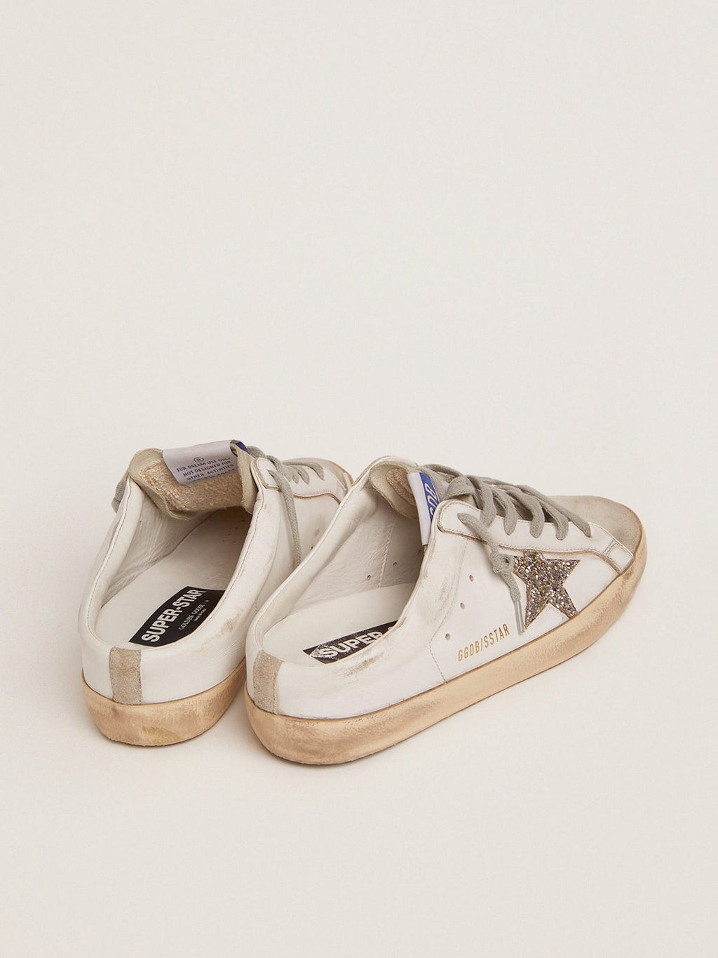 Super-Star Sabot in pelle bianca e suede grigio con stella in glitter argento