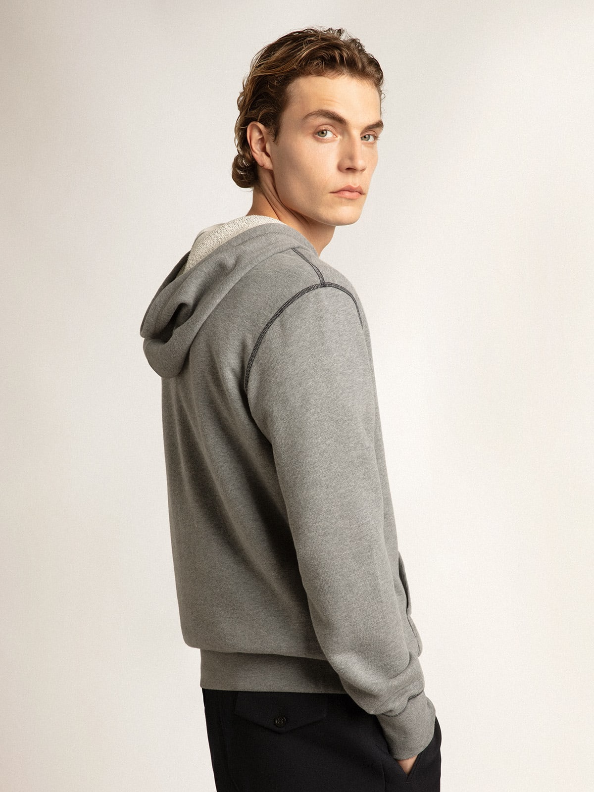 Felpa in cotone color grigio melange con cappuccio