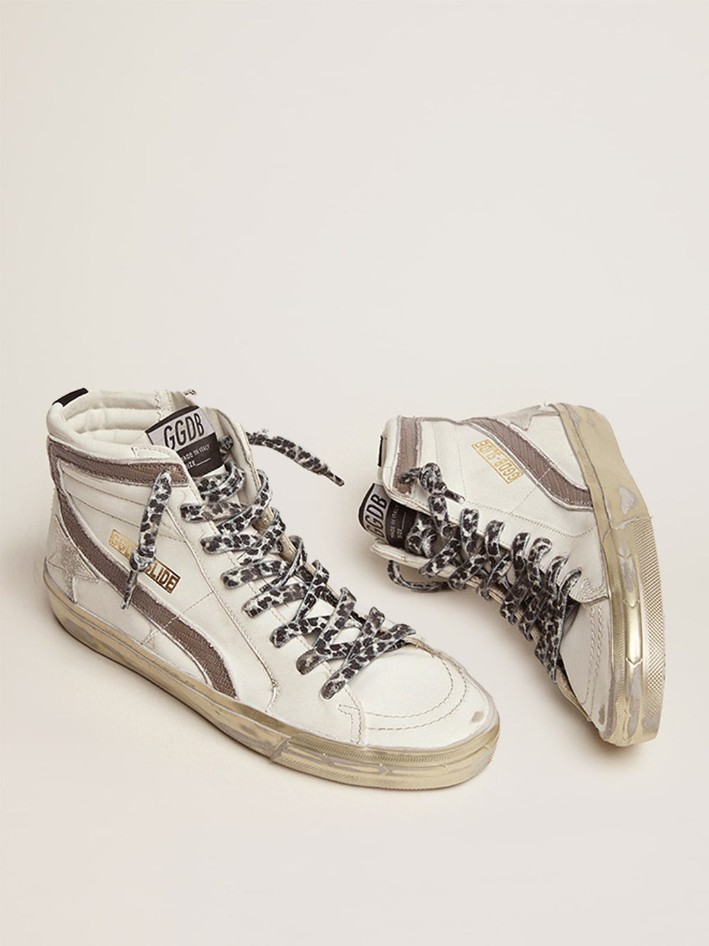 Sneaker Slide con stella in suede bianco e virgola in pelle con stampa lucertola color tortora